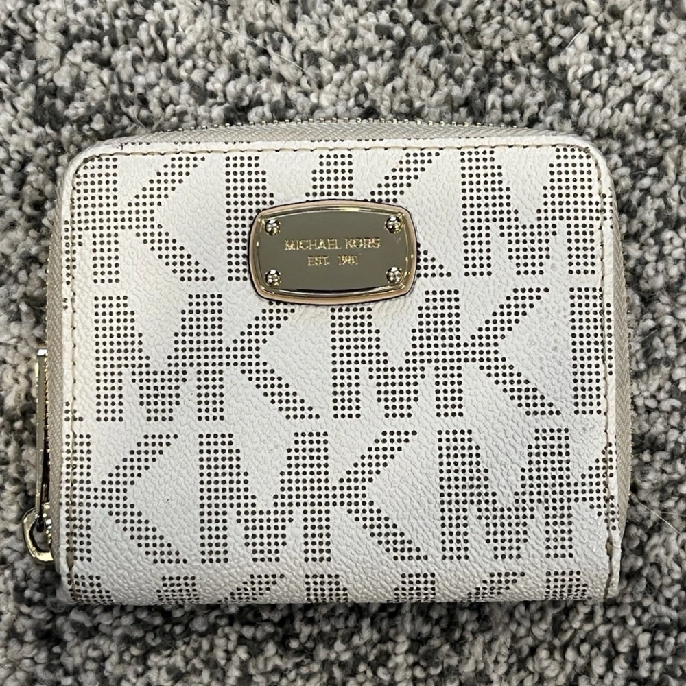 Michael Kors Cream Logo Wallet